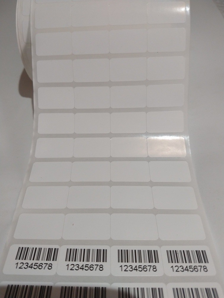 Etiqueta Adesiva Térmica 25x15x4 - Caixa 4 rolos - 7110 unid em cada rolo - 32mt
